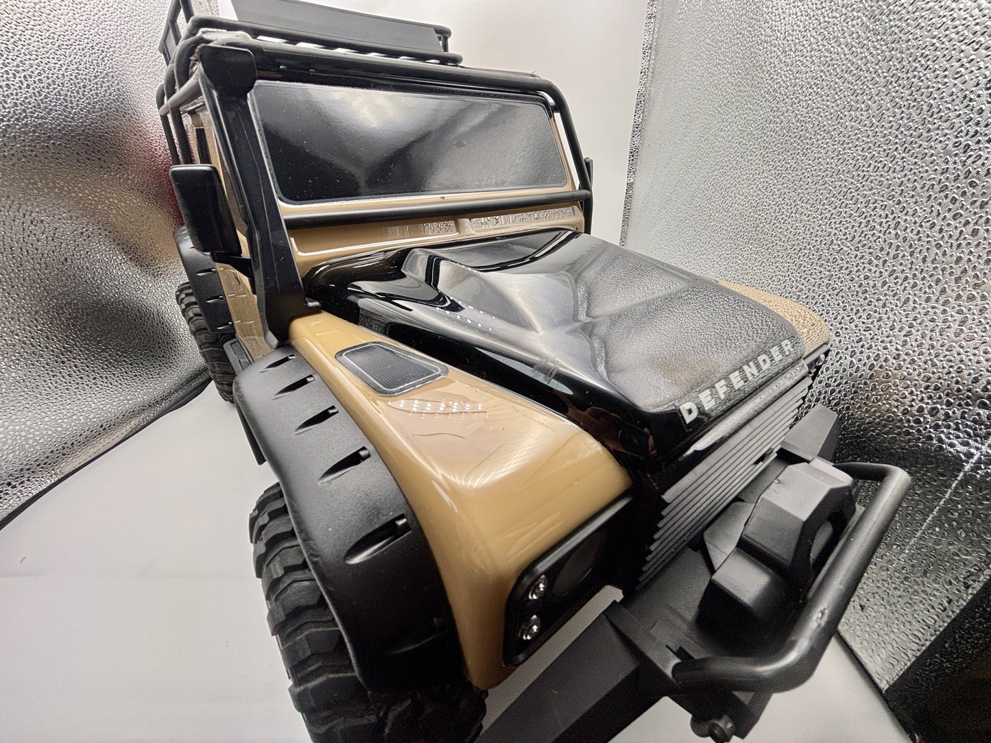 【KS HOBBY認定中古車】Traxxas トラクサス 1/10 TRX-4 ランドローバー ディフェンダー Clipless 82256-4 tan