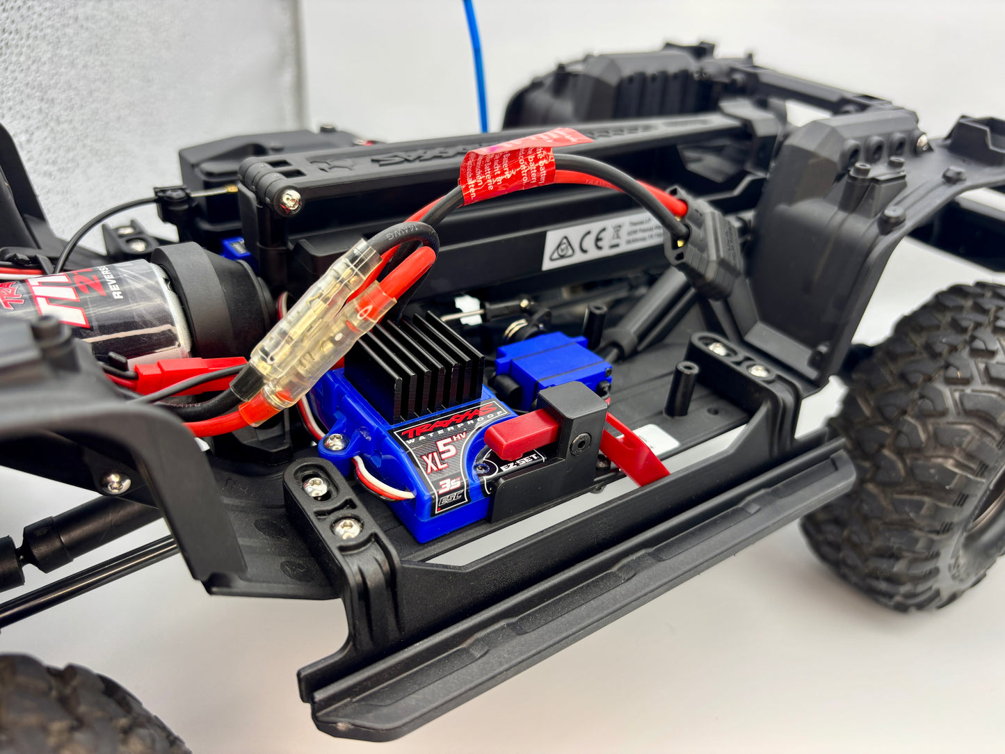 【KS HOBBY認定中古車】Traxxas トラクサス 1/10 TRX-4 ランドローバー ディフェンダー Clipless 82256-4 tan