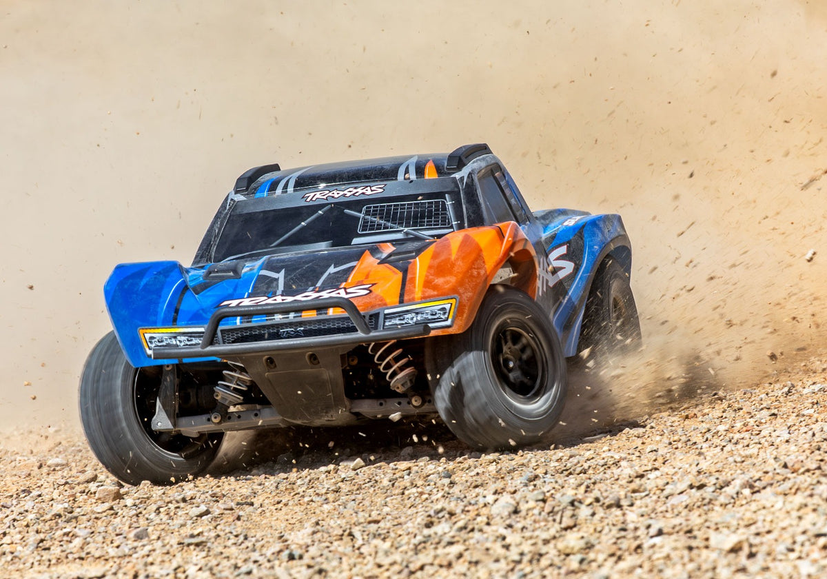 Traxxas トラクサス Slash 4X4 Brushless ショートコーストラック 68454-4