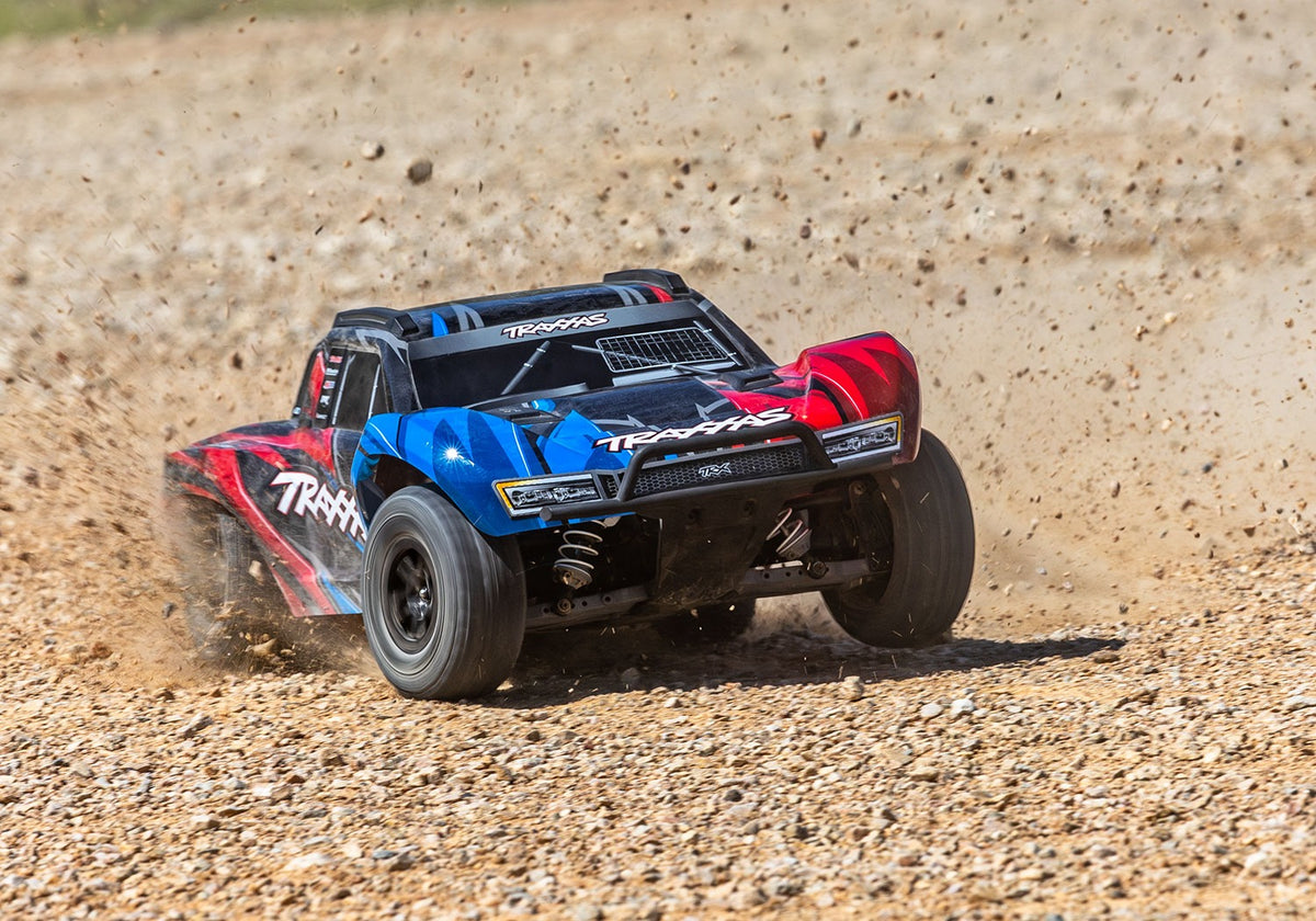 Traxxas トラクサス Slash 4X4 Brushless ショートコーストラック 68454-4