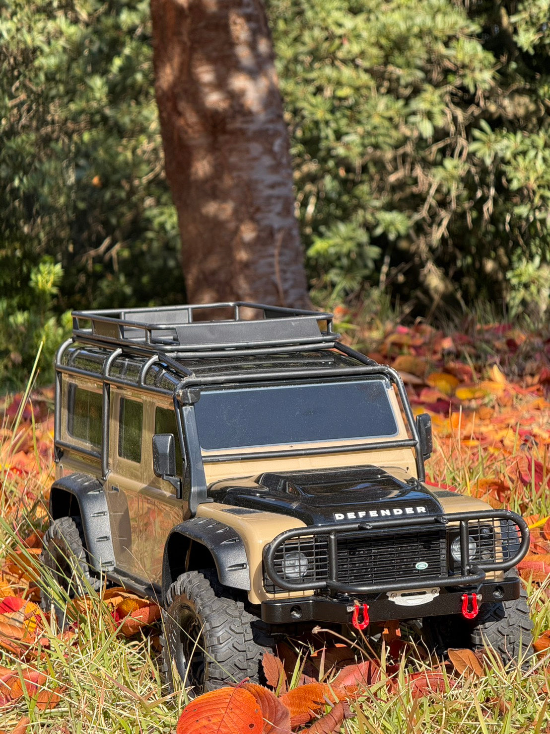 【KS HOBBY認定中古車】Traxxas トラクサス 1/10 TRX-4 ランドローバー ディフェンダー Clipless 82256-4 tan